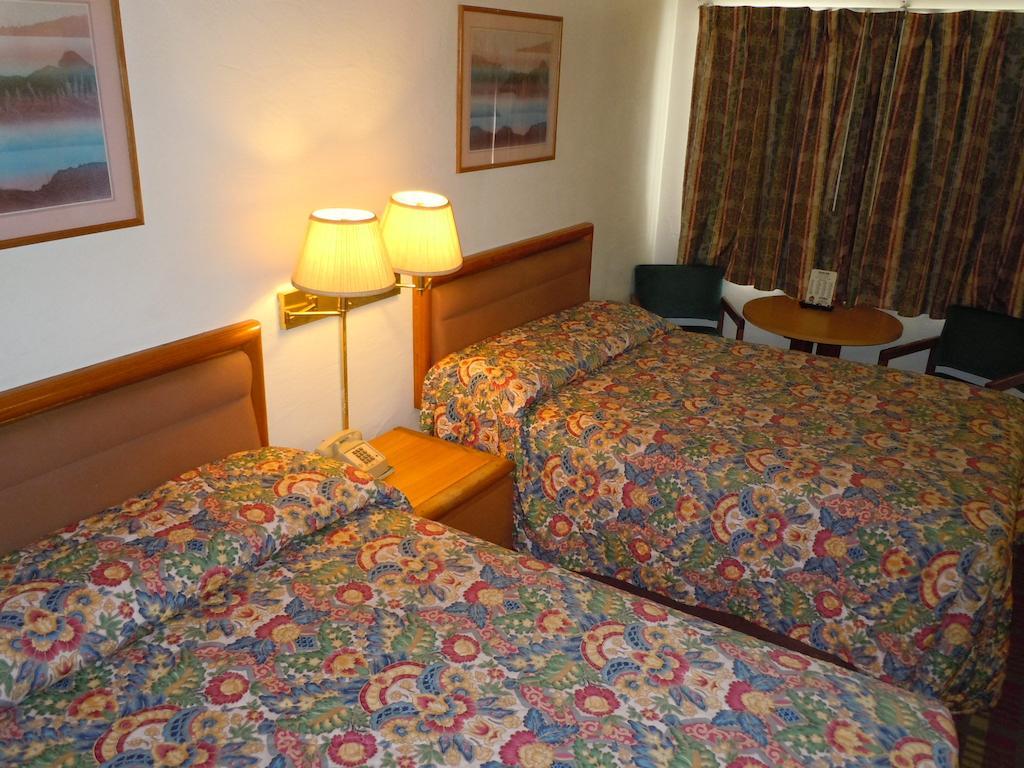 Value Inn 폴룬 객실 사진