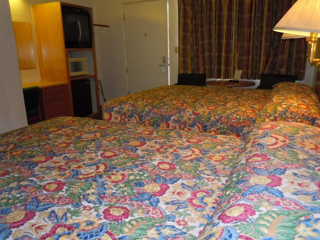 Value Inn 폴룬 외부 사진